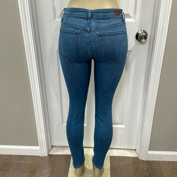 JOIE SKINNY JEANS.  - Picture 2 of 9